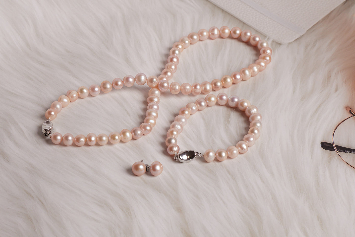 Freshwater Pearl Necklace, Bracelet & Earrings