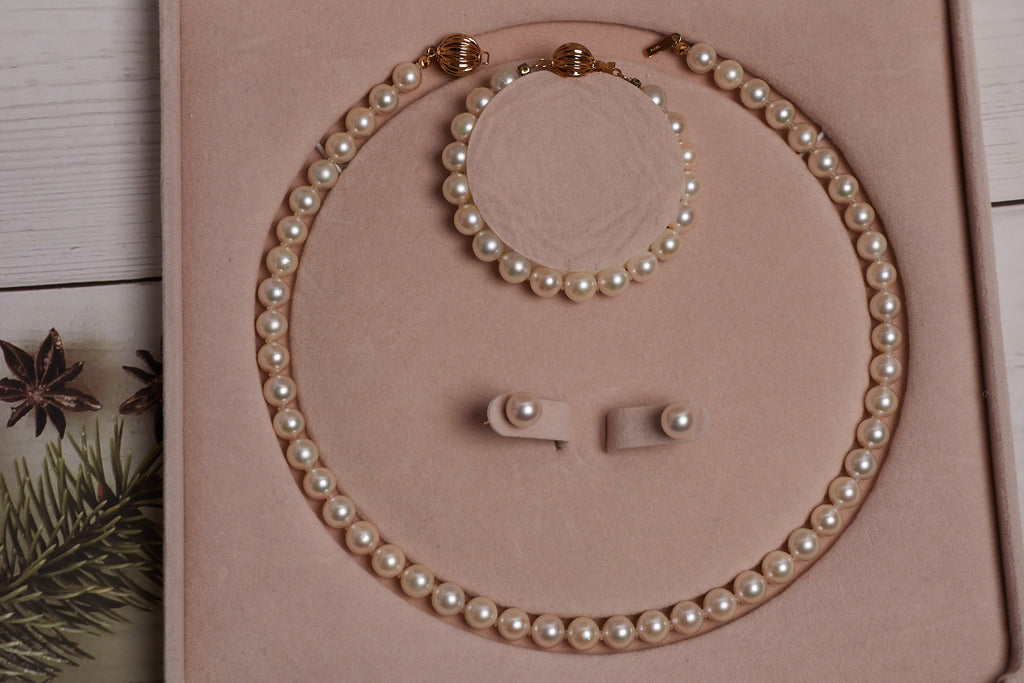 White Akoya Pearl Set