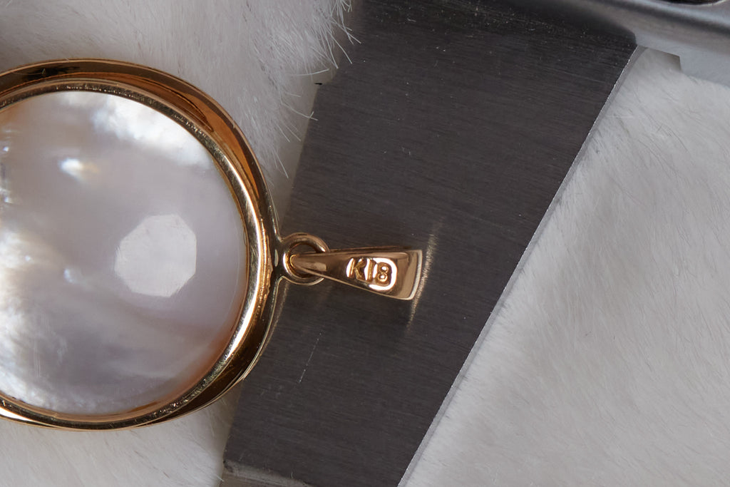 MABE SEA PEARL PENDANT WITH 18K YELLOW GOLD