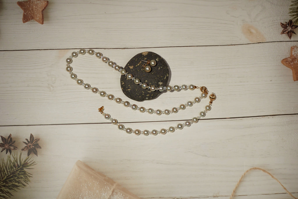 AKOYA PEARL WITH CRYSTAL BEAD SETS