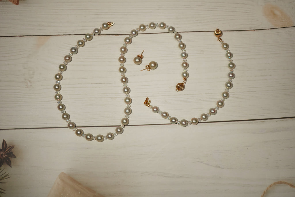 AKOYA PEARL WITH CRYSTAL BEAD SETS