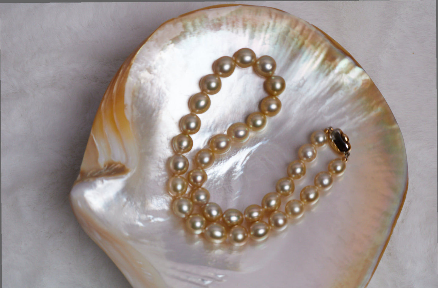 LIGHT GOLDEN DROP SOUTH SEA PEARL SET