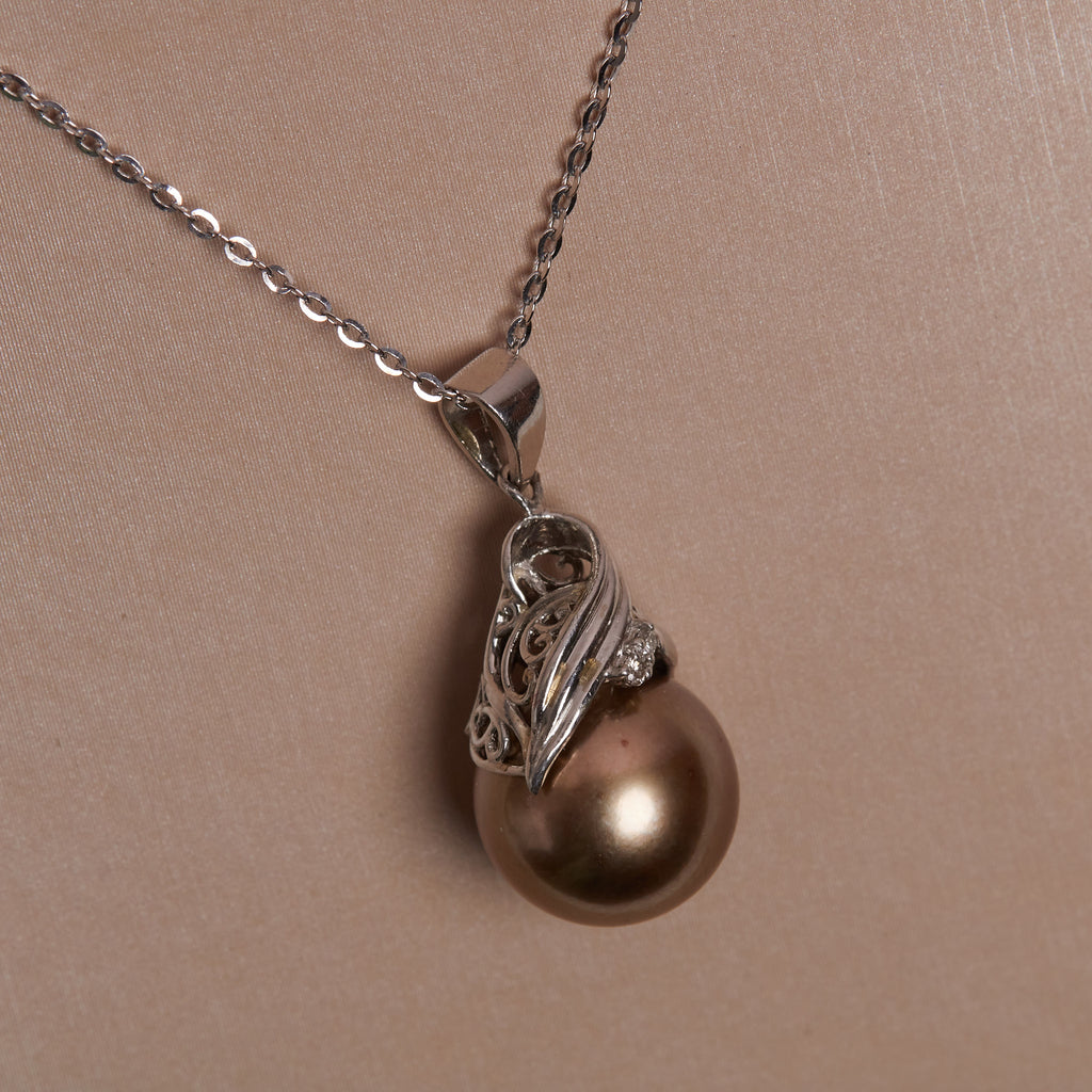 PT900-DIAMOND 0.02CT TAHITIAN PEARL LEAF OVERLAY PENDANT