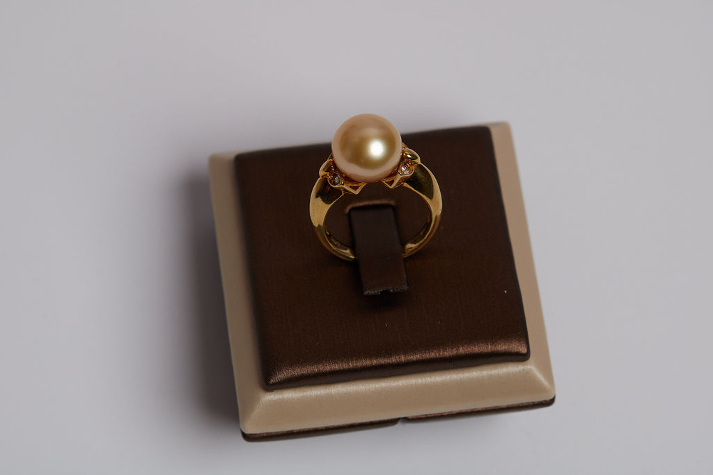 GOLDEN SOUTH SEA PEARL AND DIAMOND RINGS