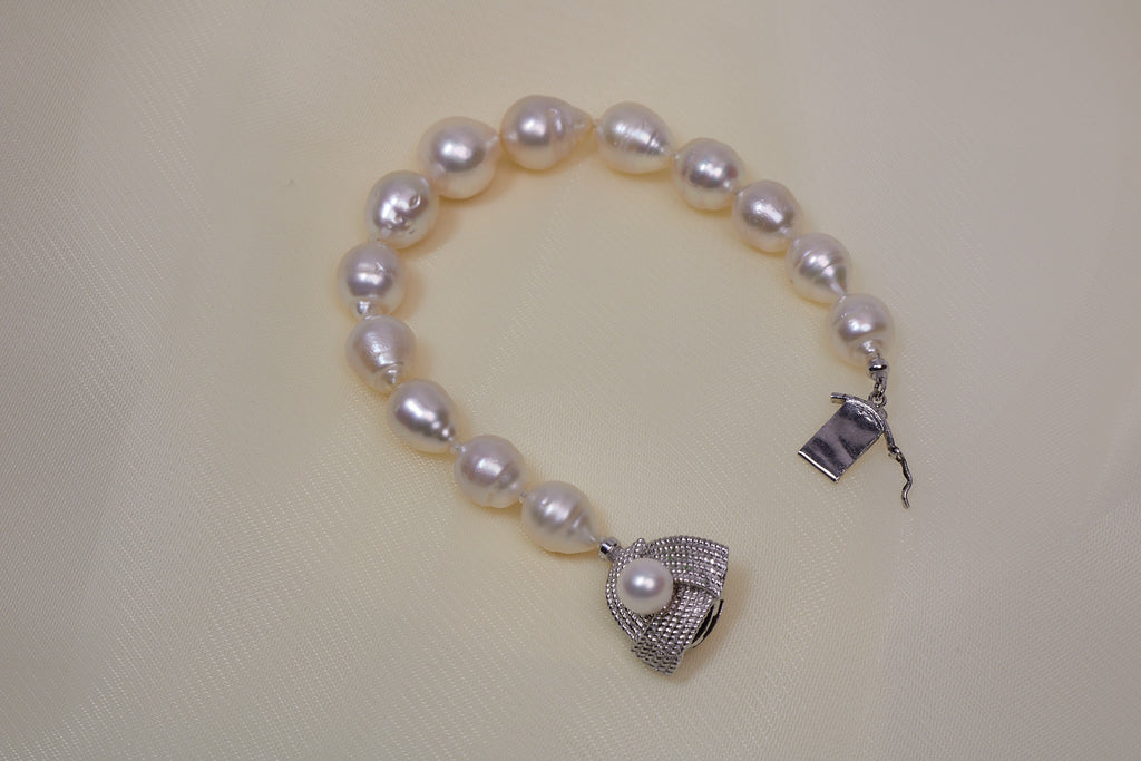 White South Sea Pearl Bracelet SSPB0010524