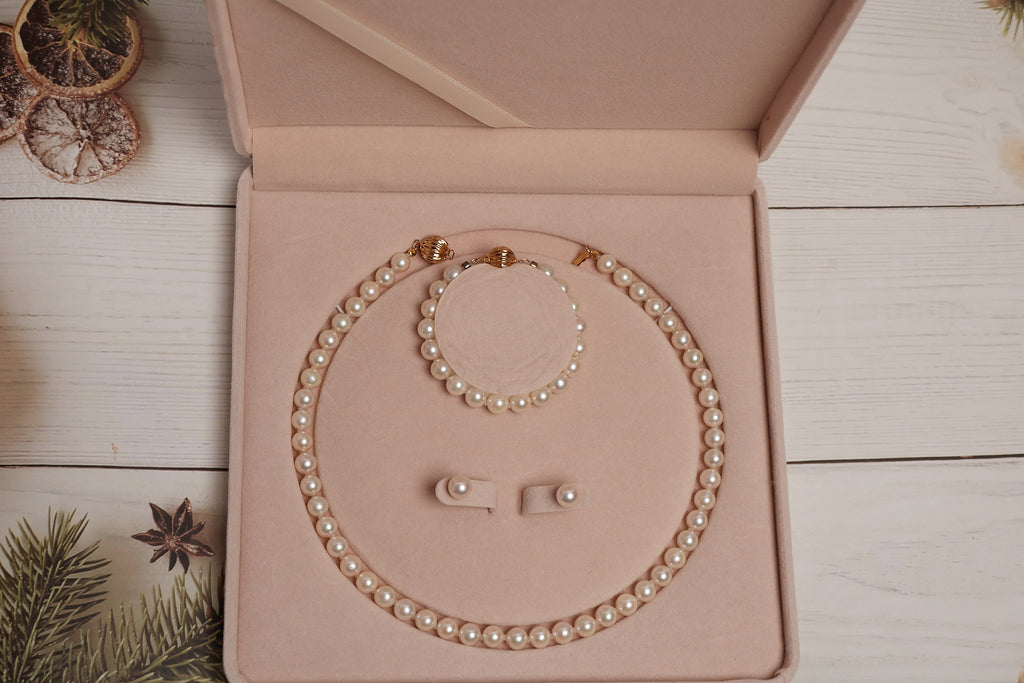 White Akoya Pearl Set