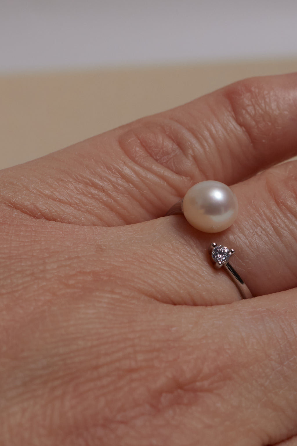 Freshwater Pearl Set: Necklace, Earrings, Rings & bracelet