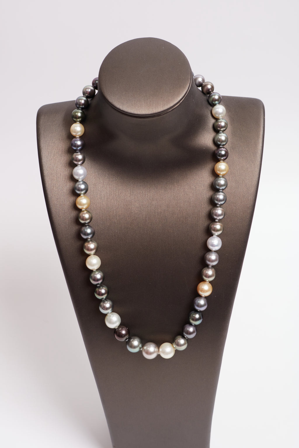 Multicolor Salt Water Pearl Necklace