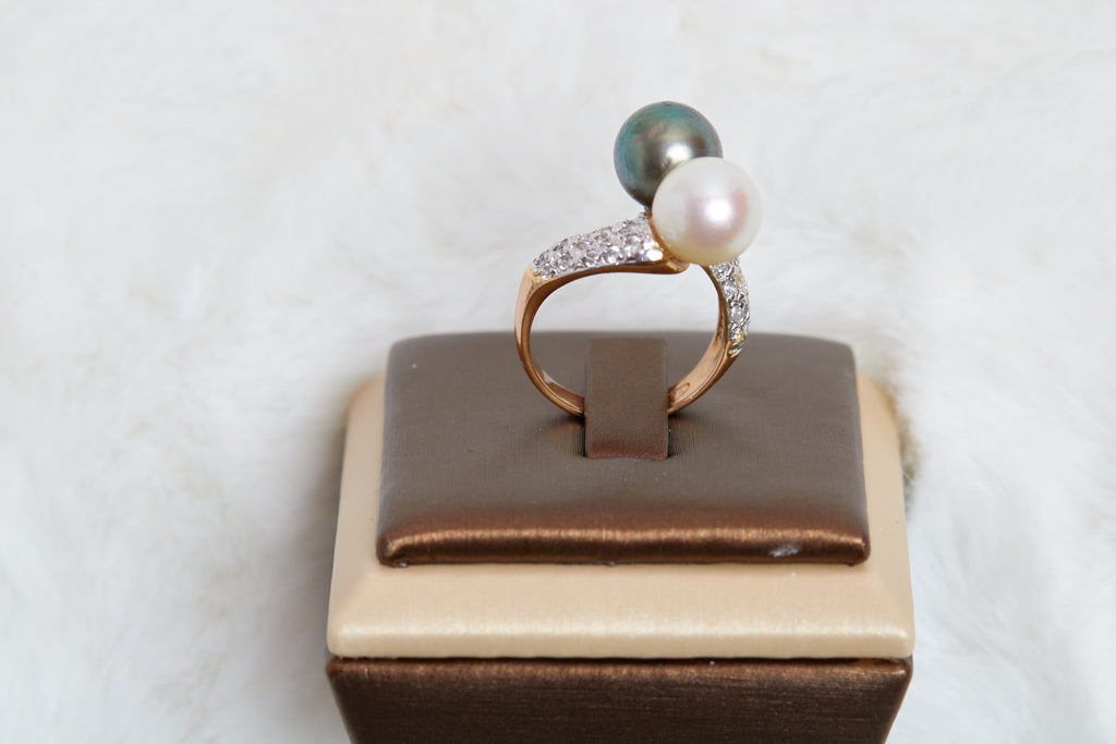 White AKOYA and TAHITIAN PEARL RING