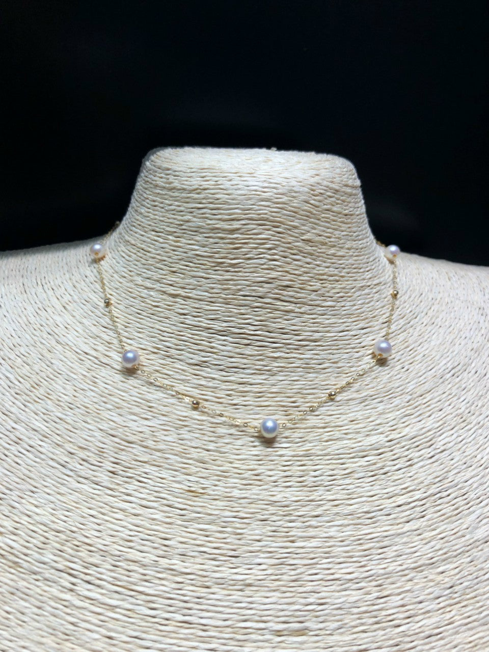 Freshwater Pearl-18K Yelow Gold Choker Necklace