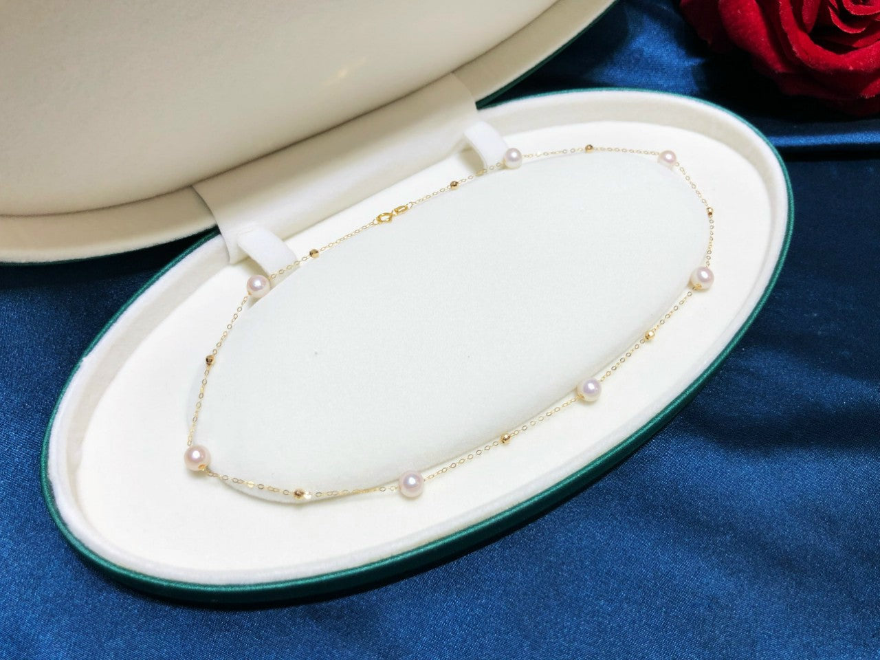 Freshwater Pearl-18K Yelow Gold Choker Necklace